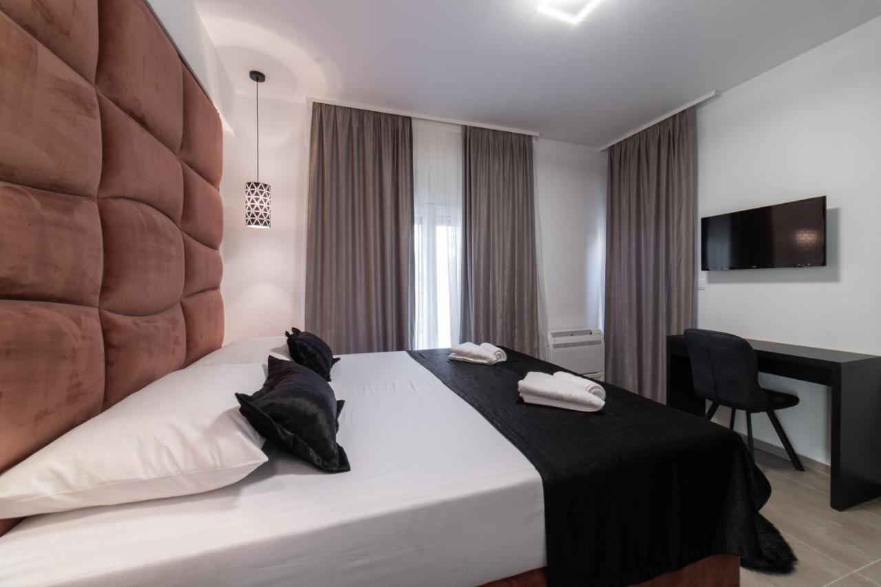 Luxury Apartment Vagabundo 1 Free Parking Trogir Kültér fotó