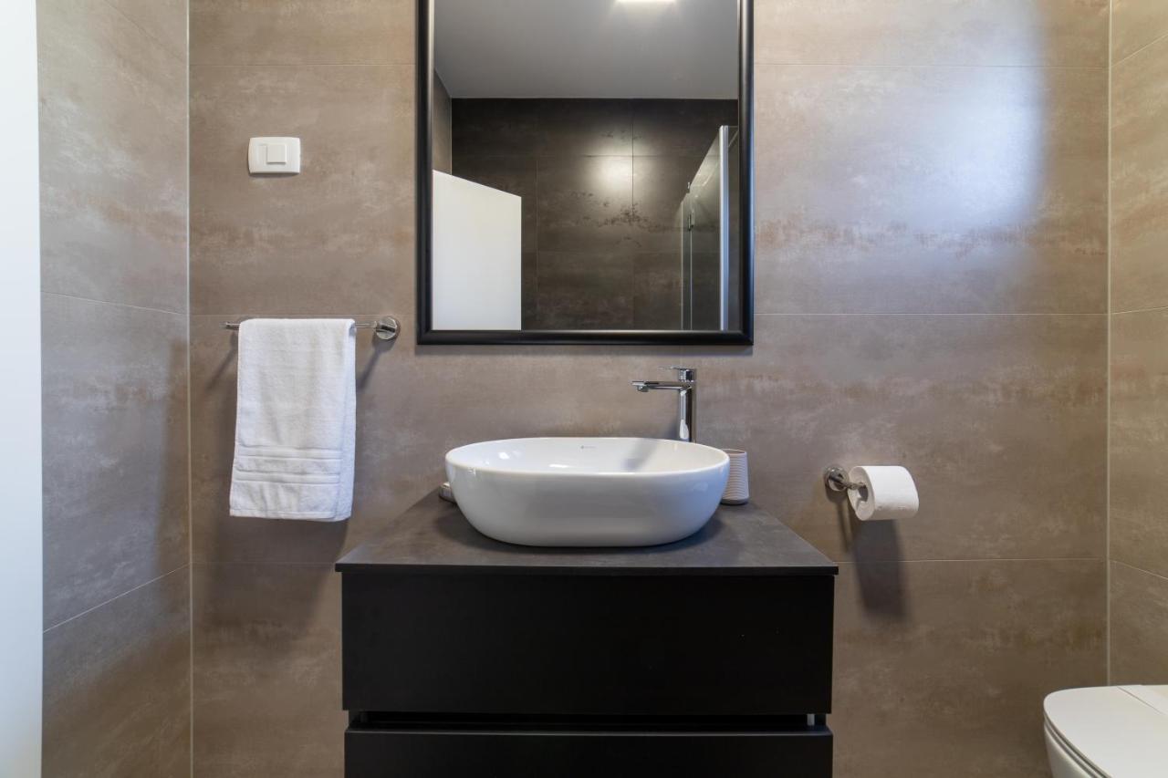 Luxury Apartment Vagabundo 1 Free Parking Trogir Kültér fotó